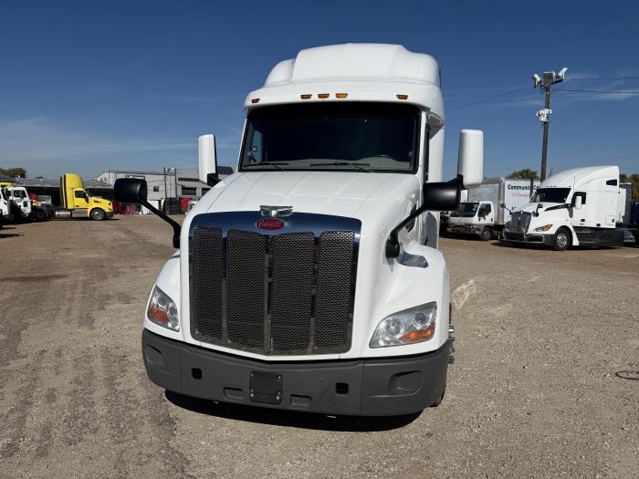 2021 Peterbilt 579-17