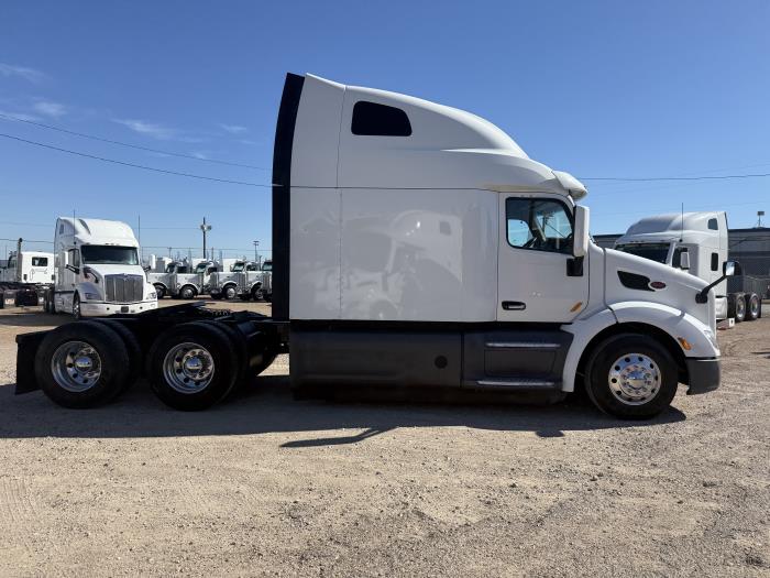 2021 Peterbilt 579-24