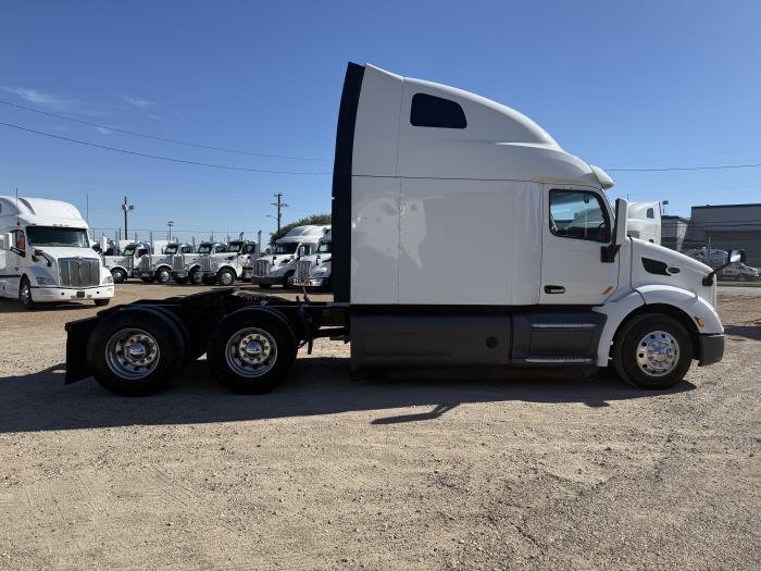 2021 Peterbilt 579-25