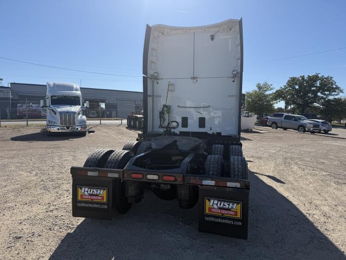 2021 Peterbilt 579-32