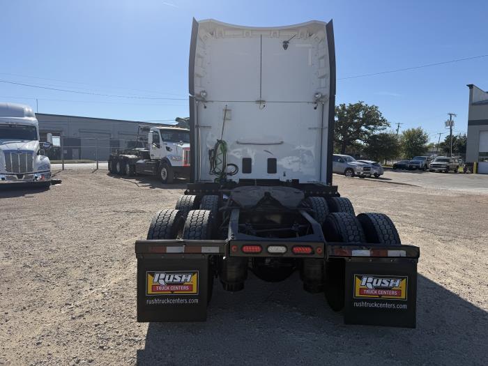 2021 Peterbilt 579-33