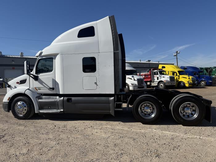 2021 Peterbilt 579-39