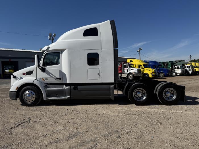 2021 Peterbilt 579-2