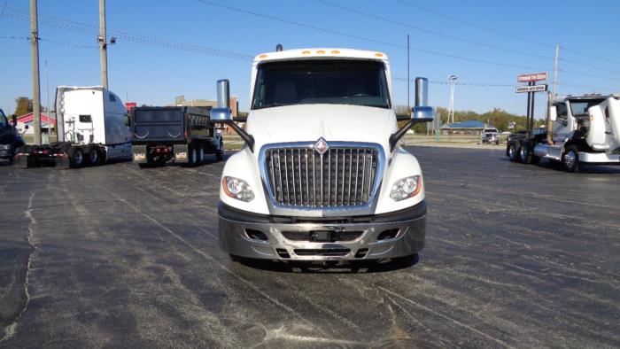 2021 International LT625-2