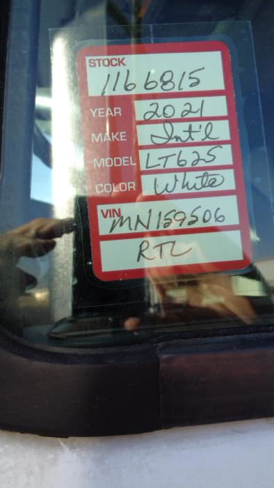 2021 International LT625-24