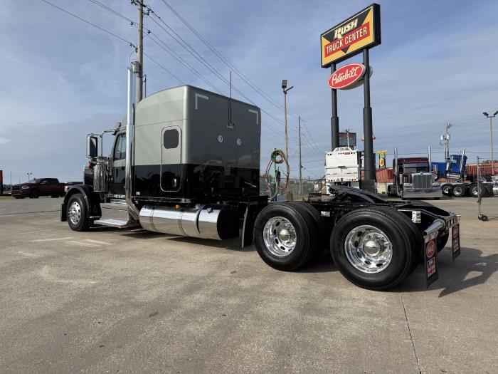 2026 Peterbilt 589-12