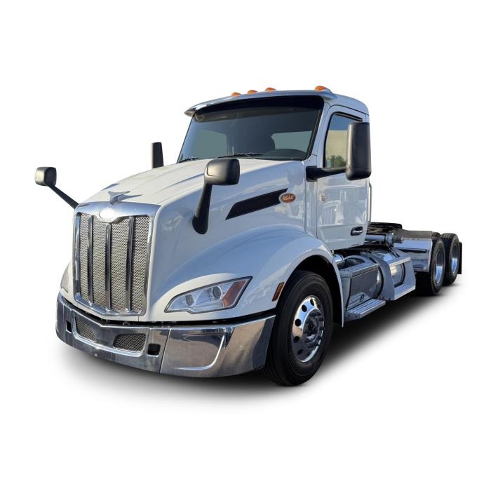 2023 Peterbilt 579-0