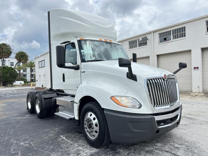 2020 International LT625-4