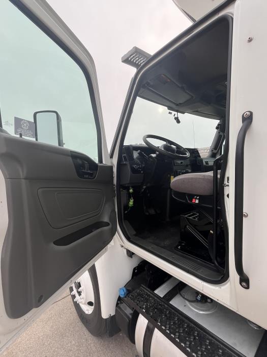 2022 International MV607-12