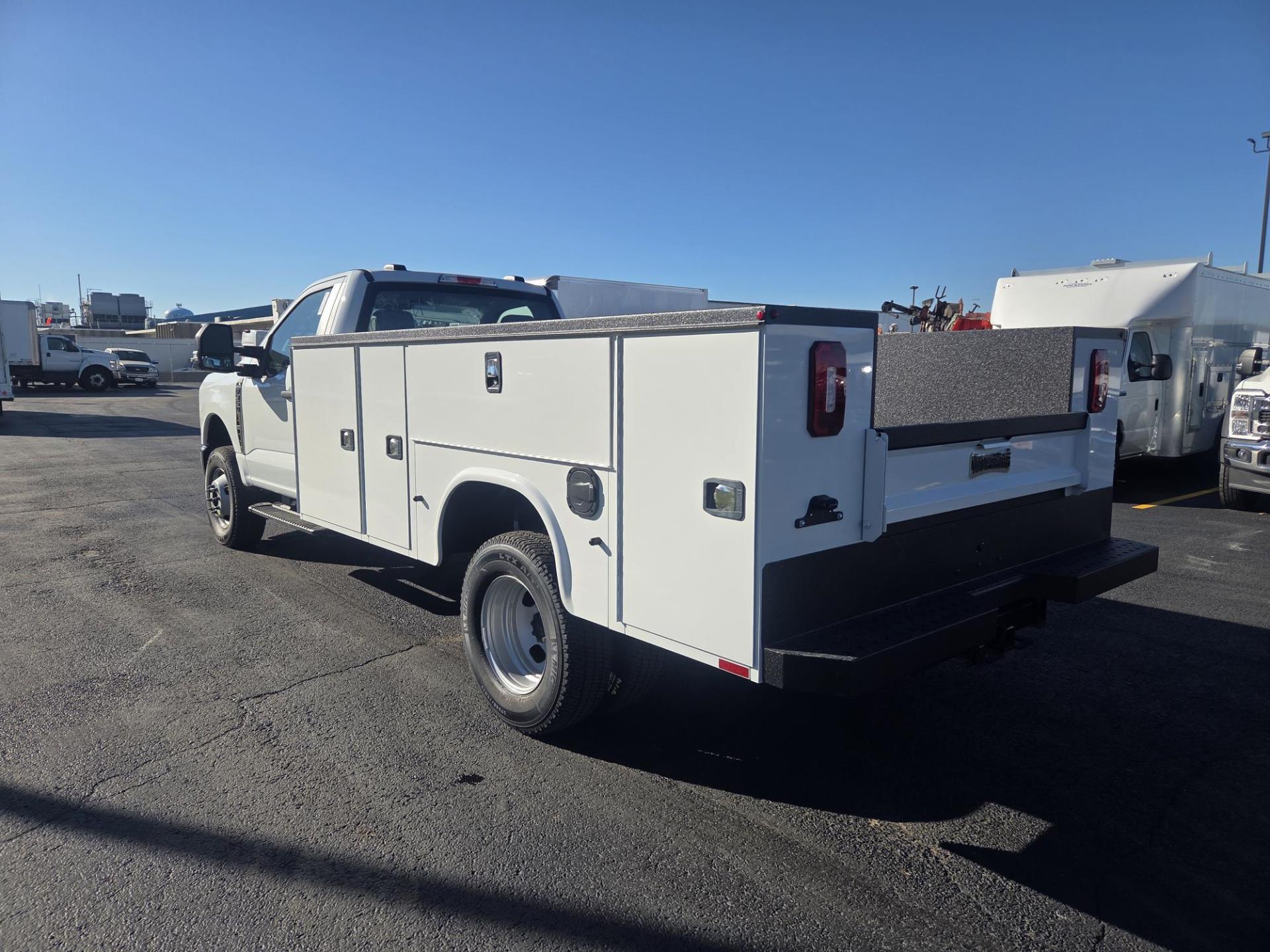 2025 Ford F-350 Regular Cab DRW 4x4 Knapheide Service Truck for sale #1970076 - photo 2