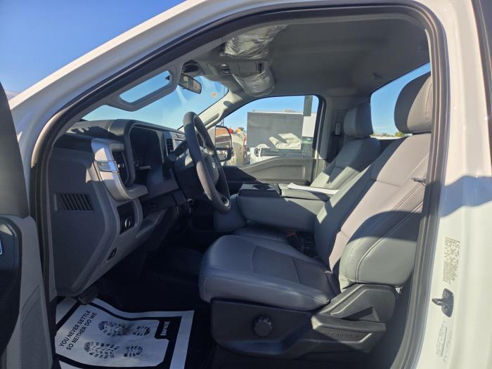 2025 Ford F-350-11