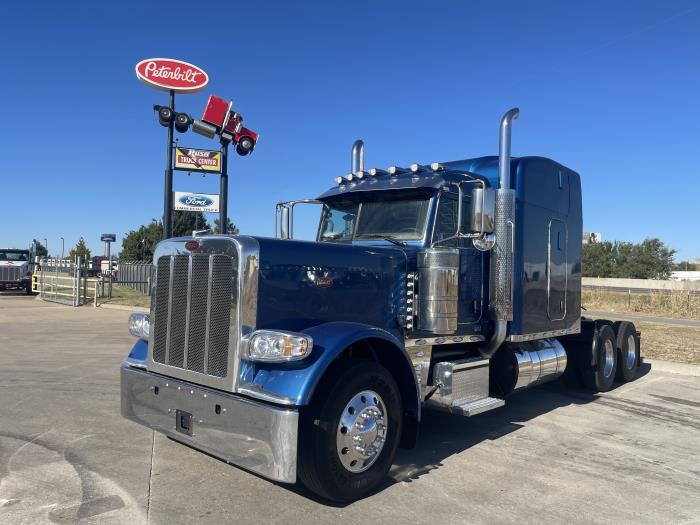 2023 Peterbilt 389-1