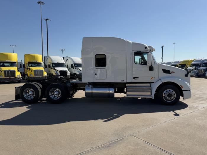 2022 Peterbilt 579-7
