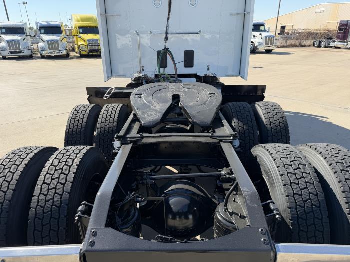 2022 Peterbilt 579-14