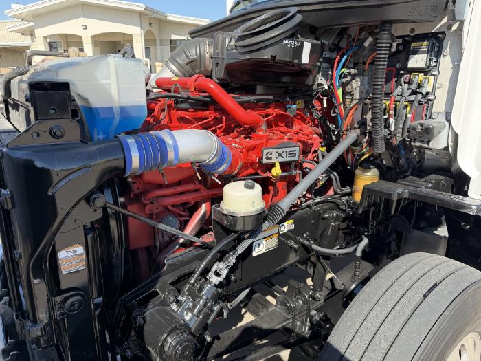 2022 Peterbilt 579-17