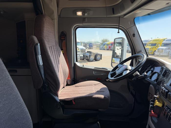 2022 Peterbilt 579-24