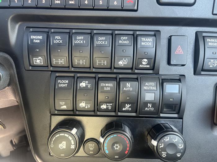 2026 International HX620-6