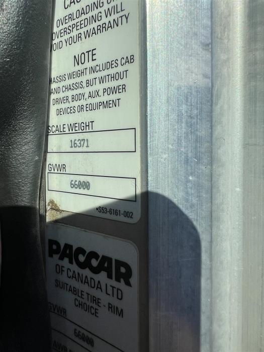 2020 Peterbilt 348-29