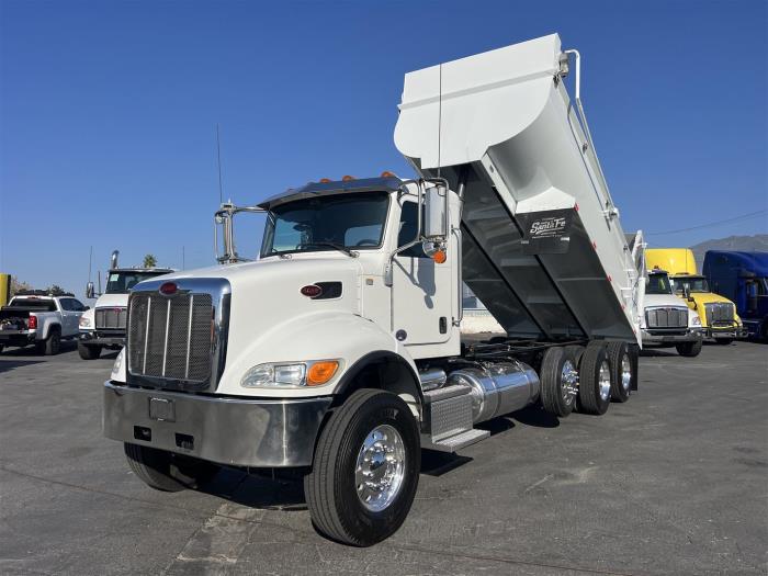 2019 Peterbilt 348-29