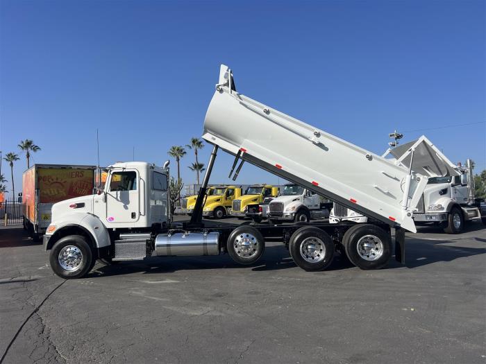 2019 Peterbilt 348-35