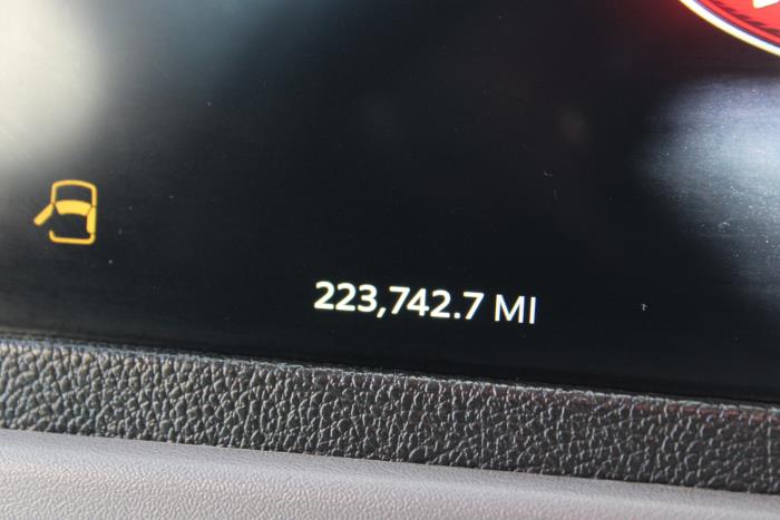 2023 Peterbilt 389-10