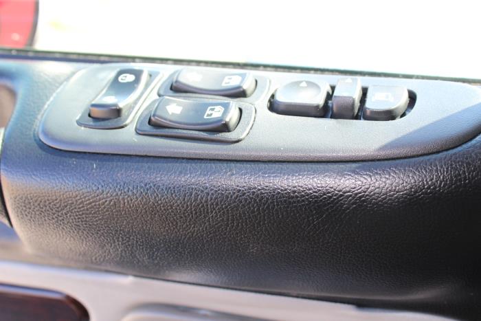 2023 Peterbilt 389-18