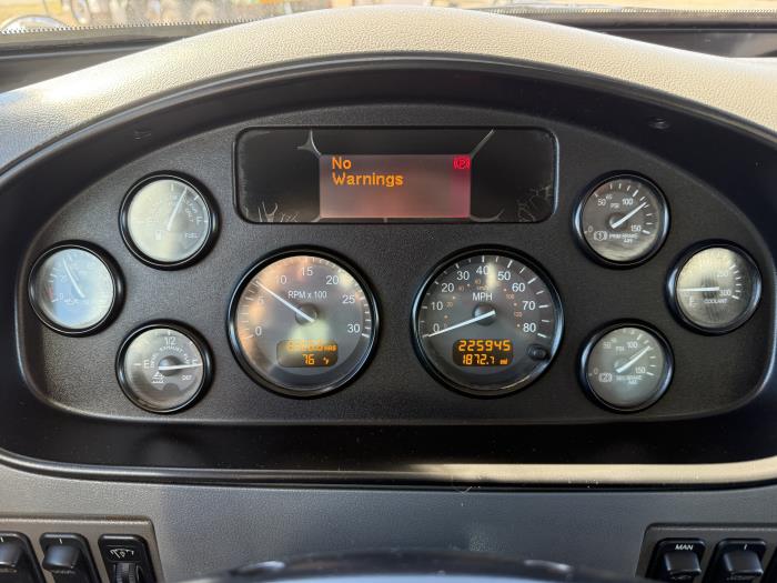 2017 Peterbilt 337-4