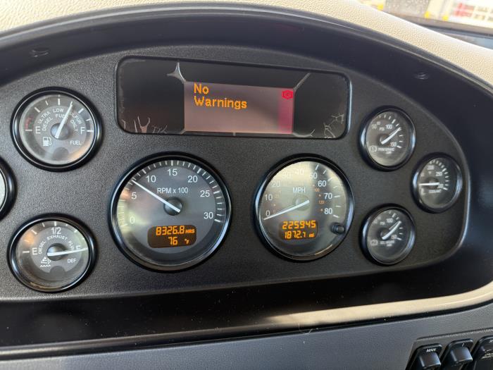 2017 Peterbilt 337-5