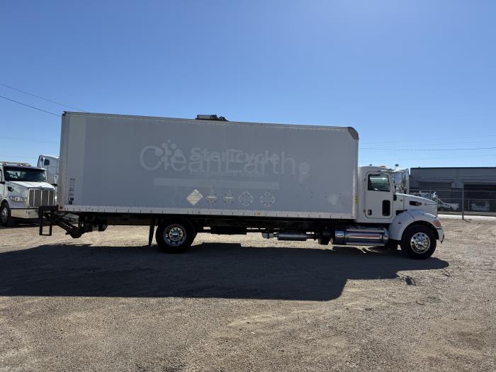 2017 Peterbilt 337-20