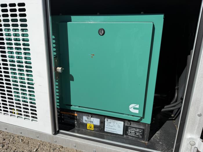 2017 Peterbilt 337-36