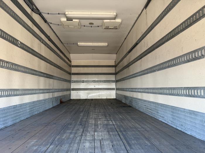 2017 Peterbilt 337-39