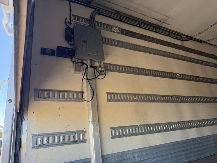 2017 Peterbilt 337-40