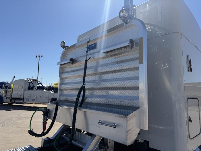 2020 Peterbilt 579-9