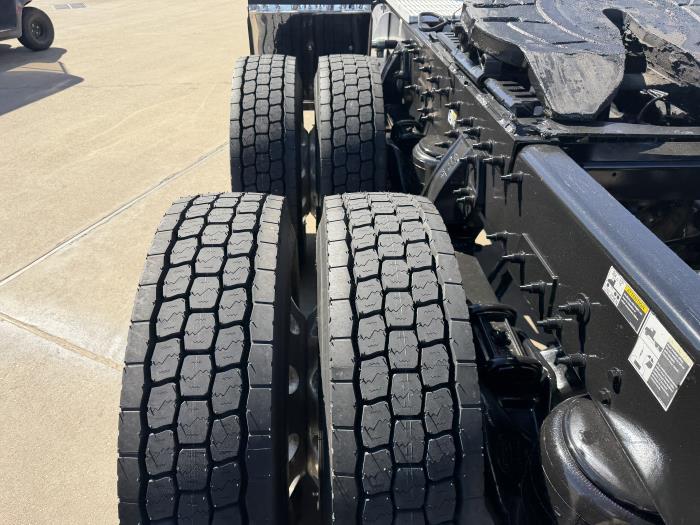 2020 Peterbilt 579-13