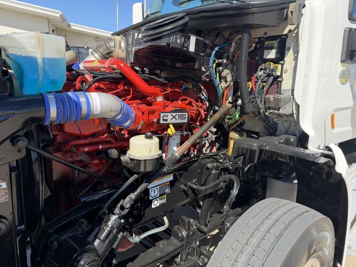 2020 Peterbilt 579-18