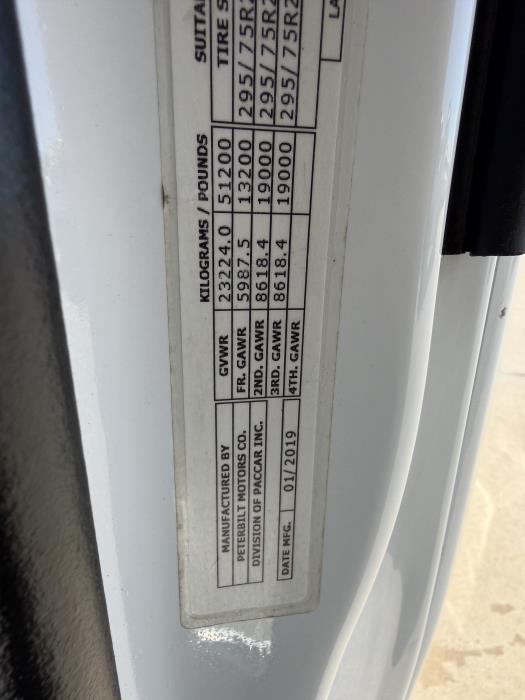 2020 Peterbilt 579-28