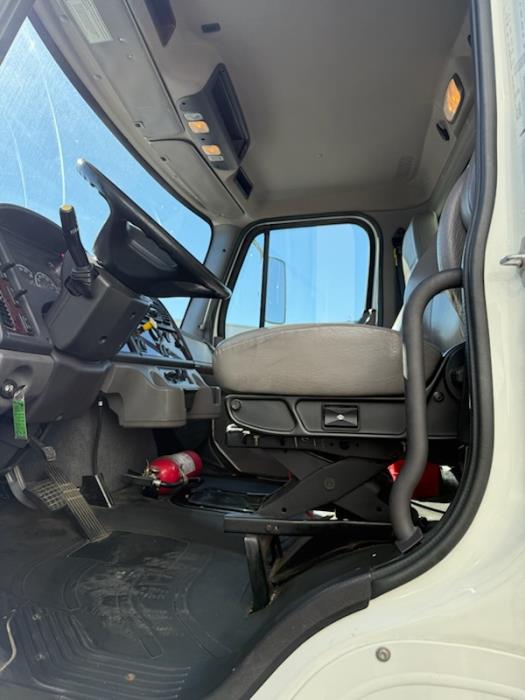 2020 Freightliner Business Class M2 106-3