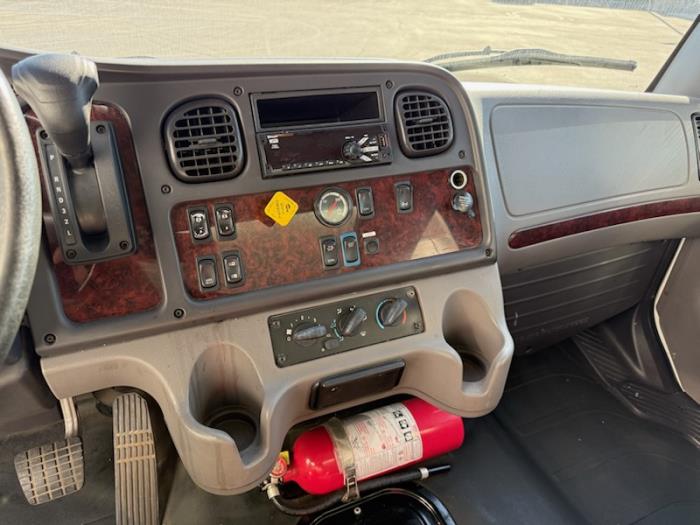 2020 Freightliner Business Class M2 106-5