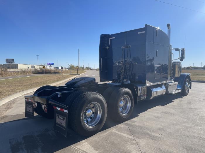 2024 Peterbilt 389-9