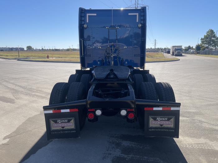 2024 Peterbilt 389-10