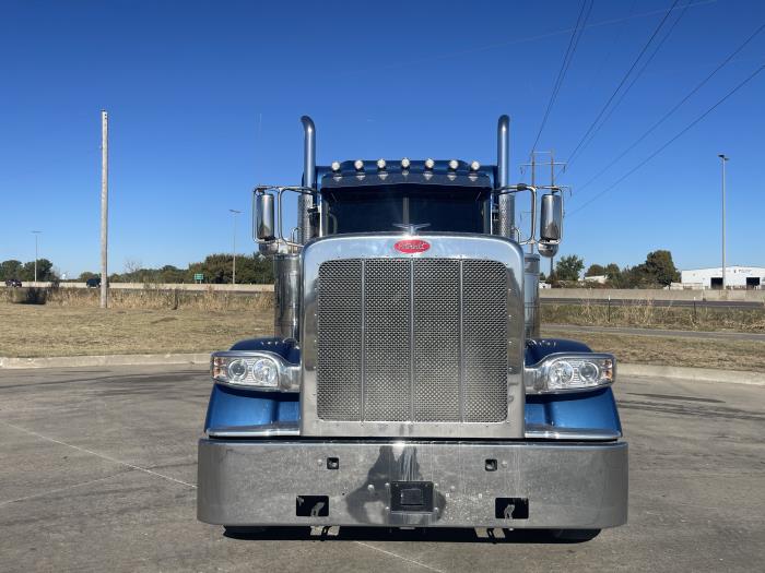2024 Peterbilt 389-2