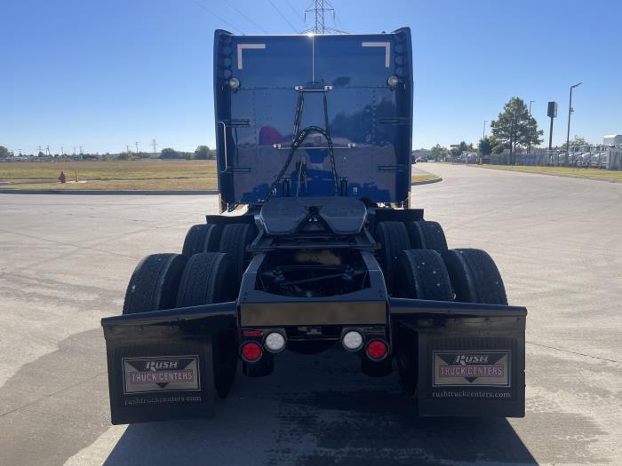 2024 Peterbilt 389-11