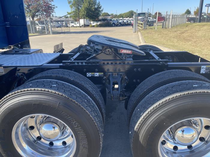 2024 Peterbilt 389-13