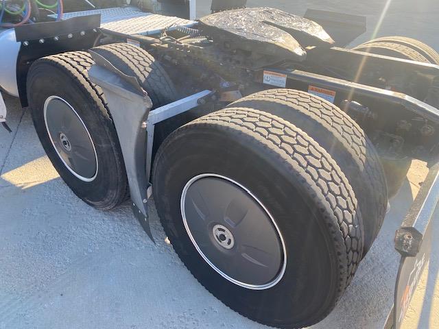 2020 Freightliner Cascadia-5