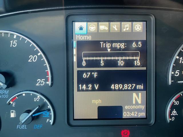 2020 Freightliner Cascadia-27