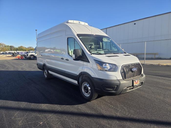 2025 Ford Transit-350-4
