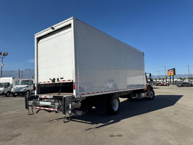 2021 Freightliner Business Class M2 106-5