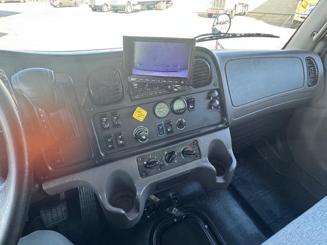 2021 Freightliner Business Class M2 106-13