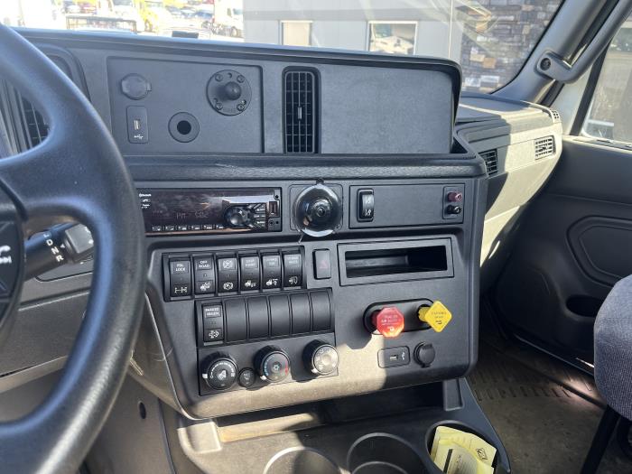 2020 International LT625-11