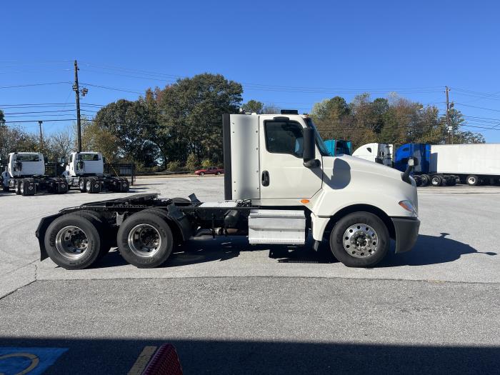 2020 International LT625-4